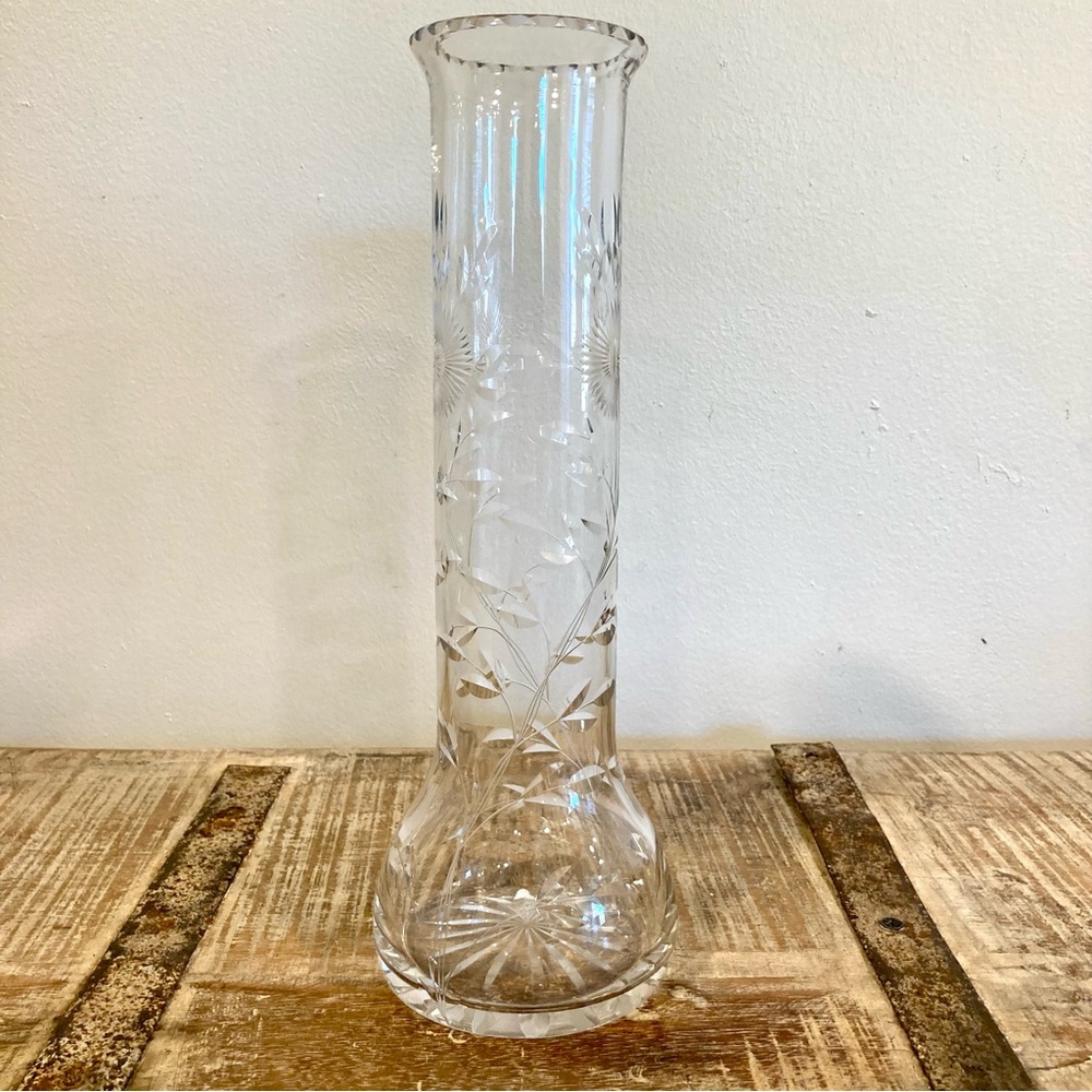 Vintage Etched Glass Vase with Floral Design Starburst Base Cottagecore Decor - Picture 7 of 12